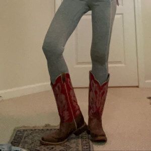 Justin Cowboy Boot size 10B